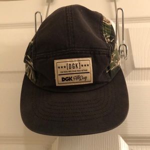 Dgk 5 panel hat faded black tiger camo used good